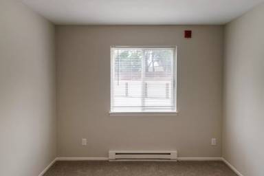 Main picture of 2103 Green Tree Rd