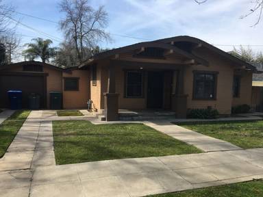 Main picture of 711 N Poplar Ave