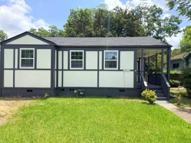 Main picture of 2013 Center Way S