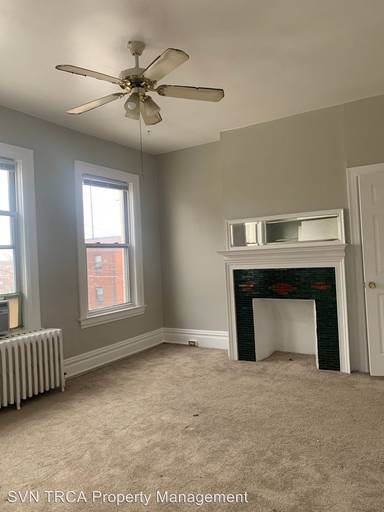 Main picture of 796 Hazelwood Ave
