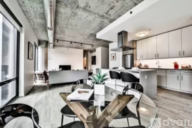 Main picture of 420 East Ohio