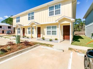 Main picture of Crepe Myrtle Townhouses