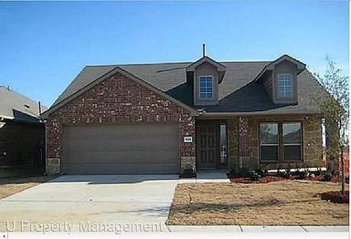 Main picture of 905 Golden Bear Ln