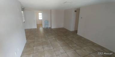 Main picture of 2333 Roselawn Dr