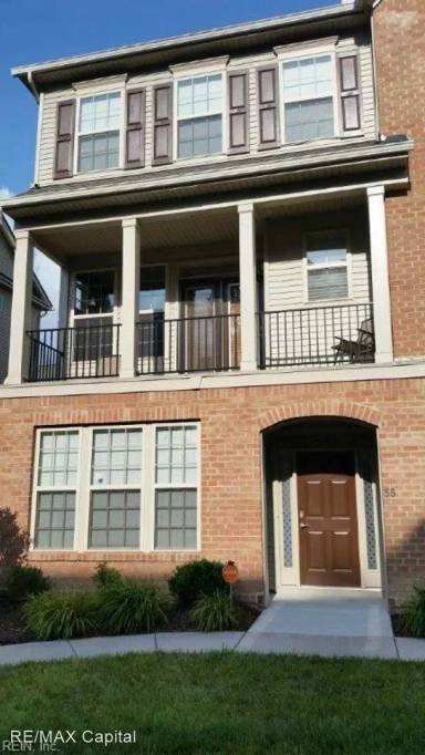 Main picture of 55 Transit Ln