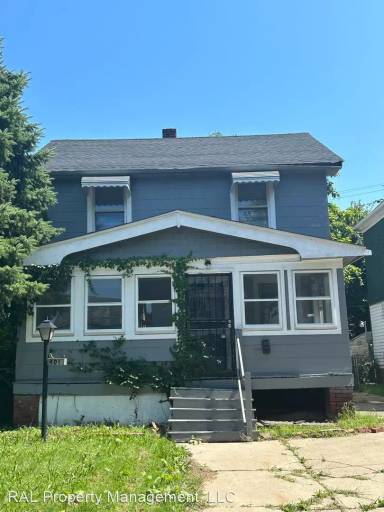 Main picture of 401 E 123rd St