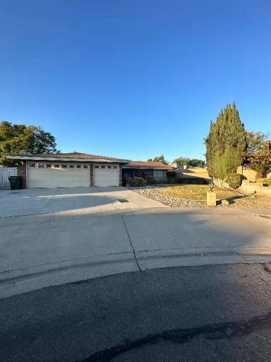 Main picture of 15840 Rainbow Dr