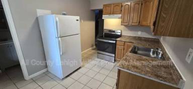 Main picture of 609 Walnut Ave