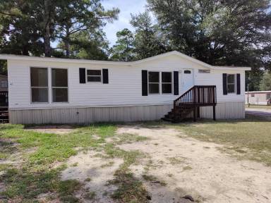 Main picture of Parkwood Mobile Home Park