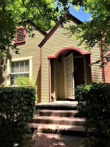 Main picture of 1160 Palm Ave