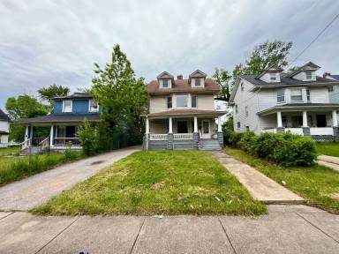 Main picture of 3390 E 135th St