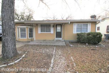 Main picture of 720 Albert St