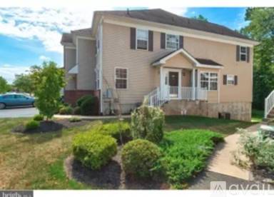 Main picture of 196 Fountayne Ln