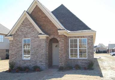 Main picture of 7923 Lowrance Rd