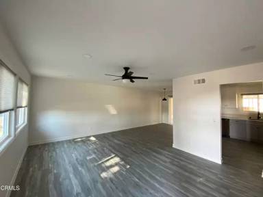 Main picture of 102 Hoover Ave