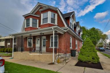 Main picture of 1331 N New St