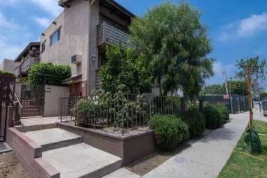 Main picture of 1621 Federal Ave