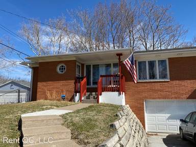 Main picture of 101 41st Ave