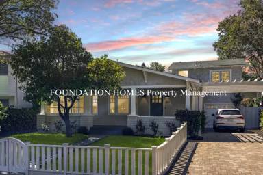 Main picture of 100 Suffield Ave