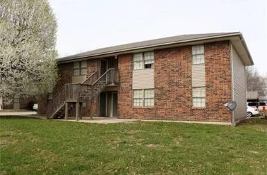 Main picture of 102 SW 20th St