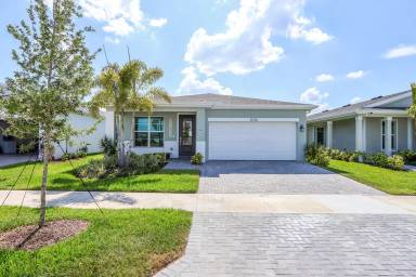 Main picture of 10736 SW Estella Ln