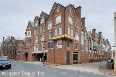 Main picture of 115 N Lee St