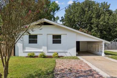 Main picture of 13 Colberts Ln