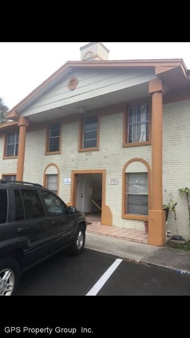 Main picture of 1703 Michigan Ave