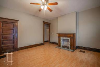 Main picture of 866 Dennison Ave