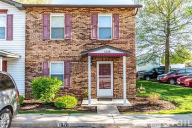 Main picture of 1328 Sunny Slope Dr
