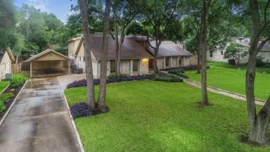 Main picture of 9005 Charnwood Ct