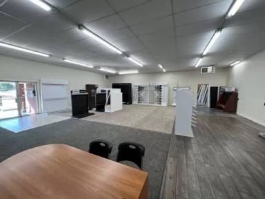 Main picture of 6055 Brandenburg Rd