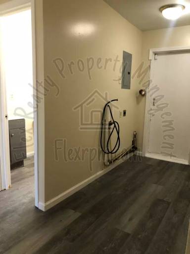 Main picture of 3751 Dixie Dr