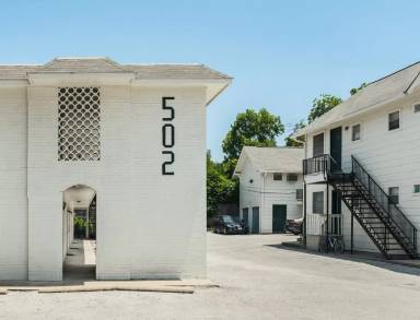 Main picture of 502 Elmwood Pl