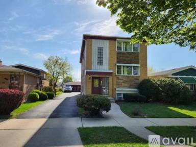 Main picture of 9633 S Michigan Ave