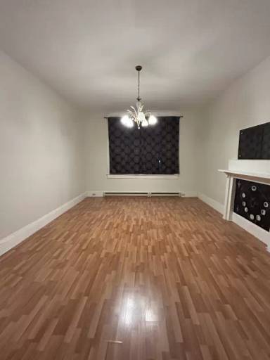 Main picture of 125 E Main St