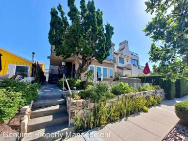 Main picture of 402 1/2 Dahlia Ave