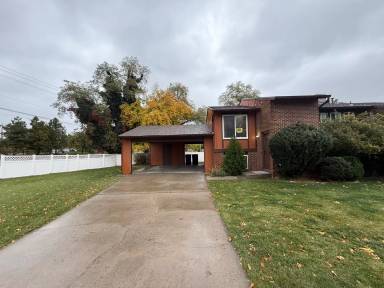 Main picture of 7627 S Coachman Cir