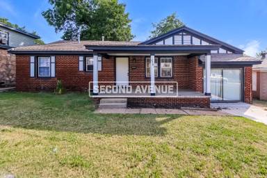 Main picture of 2701 Normandy St
