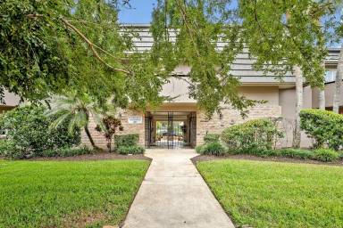 Main picture of 1920 Woodcrest 1920 Dr Dr