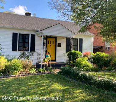 Main picture of 210 Robertson Ave