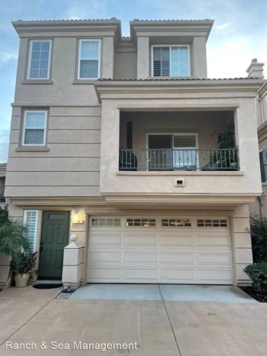 Main picture of 745 Sea Cottage Way