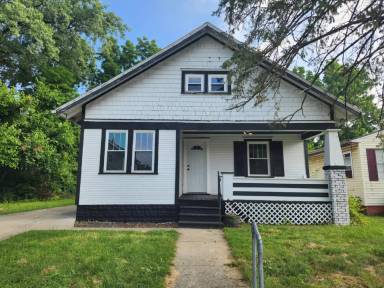 Main picture of 1378 Bellefair Ave