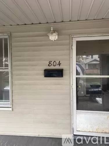 Main picture of 804 E McClure Ave