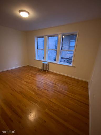 Main picture of 117 W 13th St