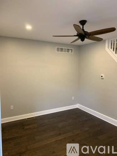 Main picture of 213 Maple St