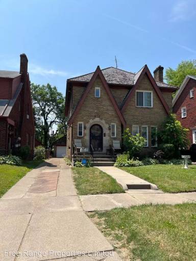Main picture of 1933 Fernwood Ave