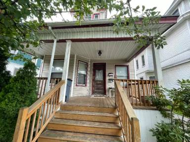 Main picture of 1516 Union St
