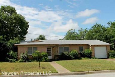 Main picture of 3255 Creston Ave