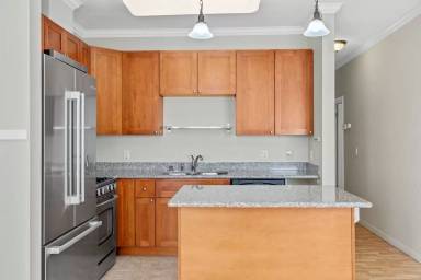 Main picture of 225 Valley Oak Dr
